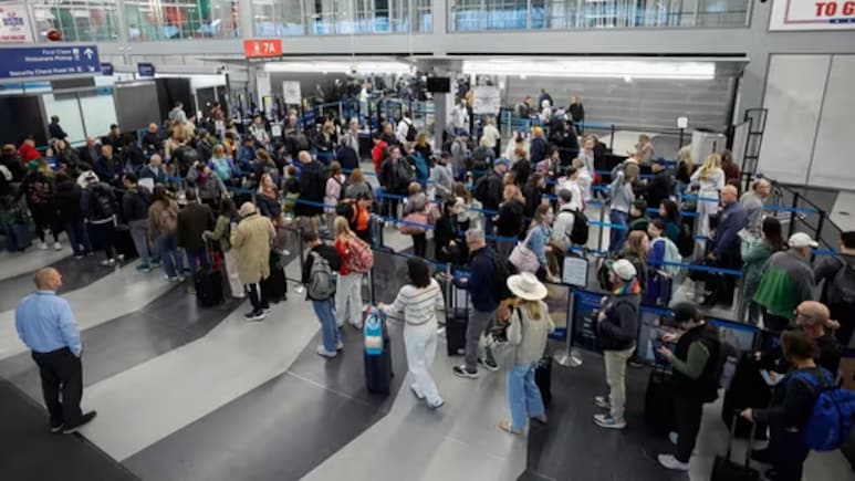 Republicans, Democrats Near Potential Shutdown Deal After 40 Days Of Impasse