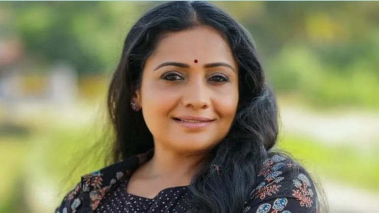 Meera Vasudevan, 43-Year-Old Malayalam Actor Who Announced Her Third Divorce, Made Bollywood Debut With Milind Soman