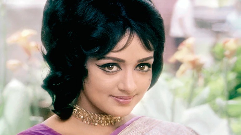 मिलिए बॉलीवुड की दूसरी ड्रीम गर्ल से! हेमा मालिनी से हूबहू मिलता है चेहरा, धर्मेंद्र भी कहेंगे- मेरी बीवी कौन है