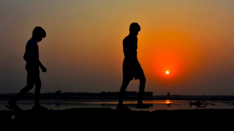 सूर्योदय से पहले उठना क्यों है फायदेमंद, जानने के बाद सुबह देर तक सोना कर देंगे बंद