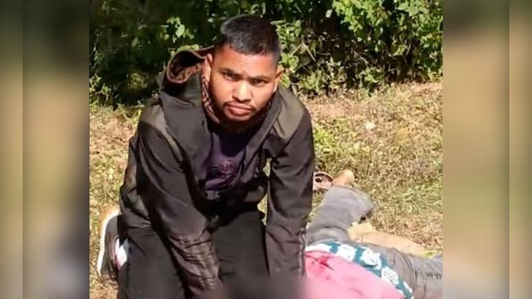 'She Betrayed Me': Man Stabs Woman At Bus Stop, Wipes Hands On Her Scarf