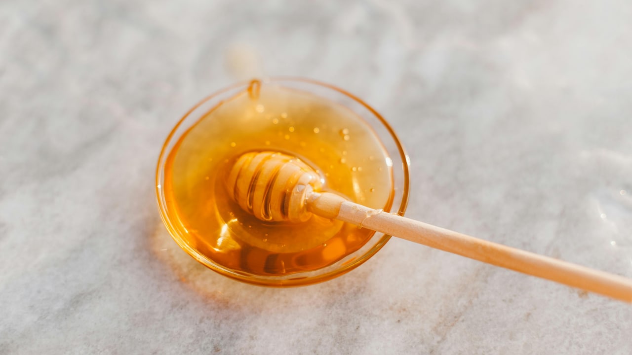 The Honey Temperature Rule: Why Heating Honey Destroys Its Benefits The Honey Temperature Rule: Why Heating Honey Destroys Its Benefits