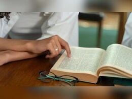 साल 2025 का शब्द पैरासोशल- कितना सोशल कितना ऐंटी सोशल?