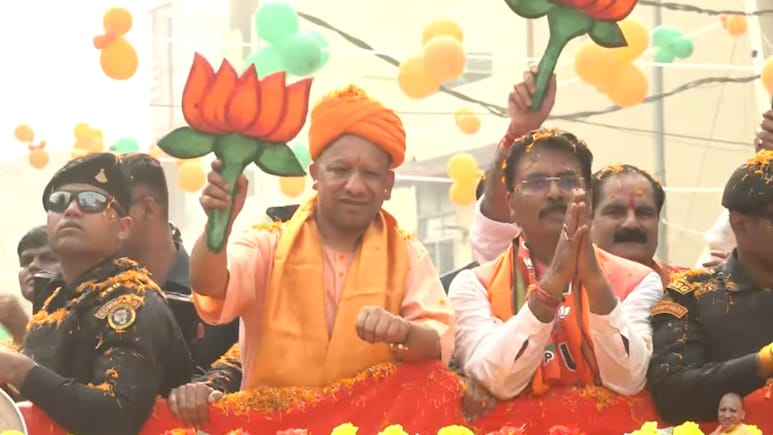 मिथिलांचल में योगी का रोड शो, दरभंगा से साध रहे बीजेपी के सारे समीकरण