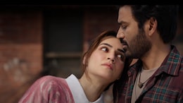 <i>Tere Ishk Mein</i> Review: A Love Story So Bloated Even Dhanush And Kriti Sanon Can't Salvage It