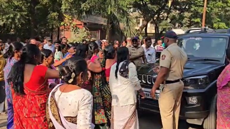 नासिक में बच्ची से रेप का मामला! कोर्ट परिसर में पहुंची बेकाबू भीड़, आरोपी को फांसी देने की रखी मांग