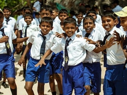 School News: हजारो शिक्षकांना दिलासा! शाळा बंद पडणार नाहीत, पटसंख्येची अट होणार शिथील