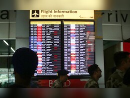 दिल्ली एयरपोर्ट पर ऐसा क्या हुआ कि ठिठक गईं 700 उड़ानें और फंसे रहे यात्री
