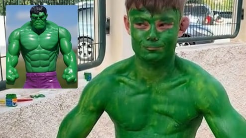 Hulk बनने चले थे...तोतापरी बन गए, सुपरहीरो बनने के चक्कर में लगा लिया ऐसा पेंट, अब नहीं छूट रहा रंग