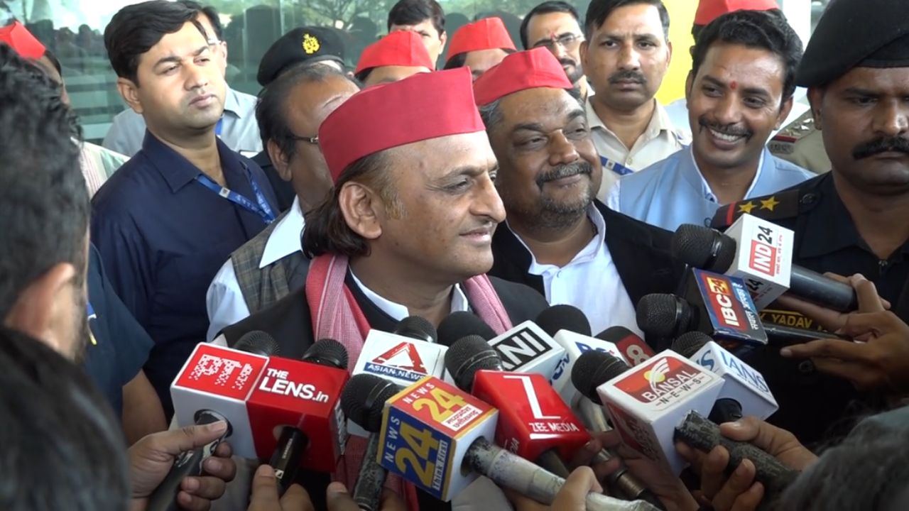 एसआईआर ने बिहार में जो खेल किया वह उप्र समेत अन्य राज्यों में नहीं हो पाएगा: अखिलेश यादव का आरोप