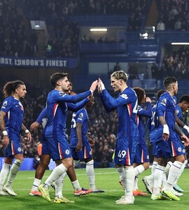 Chelsea Down Wolves To Ease Criticism Of Enzo Marescas Rotation Policy