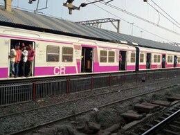 मॅनेजर महिलेनं AI चा बोगस पास बनवला, AC ट्रेनमध्ये खूप दिवस केला फुकट प्रवास, पण डोंबिवलीत..