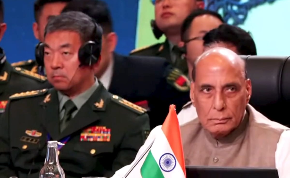 'हिंद-प्रशांत क्षेत्र को दबाव से मुक्त होना चाहिए', राजनाथ सिंह ने ASEAN के साथ रक्षा सहयोग बढ़ाने पर दिया जोर