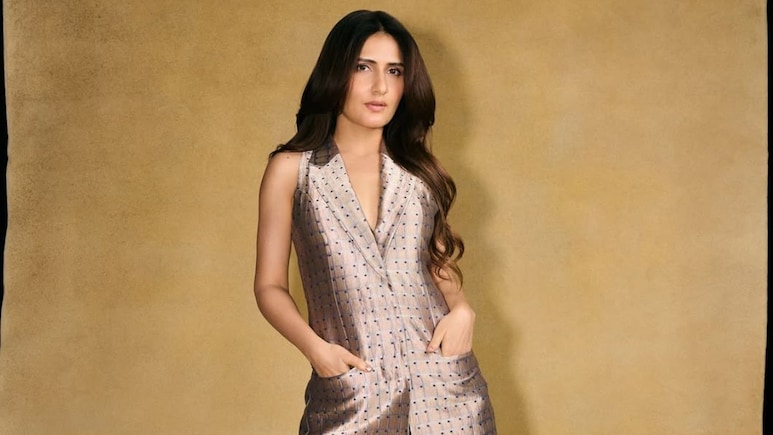 Fatima Sana Shaikh Shares Red Flags In A Relationship: "<i>Jaao Ex Ke Paas Hi Jaao</i>"