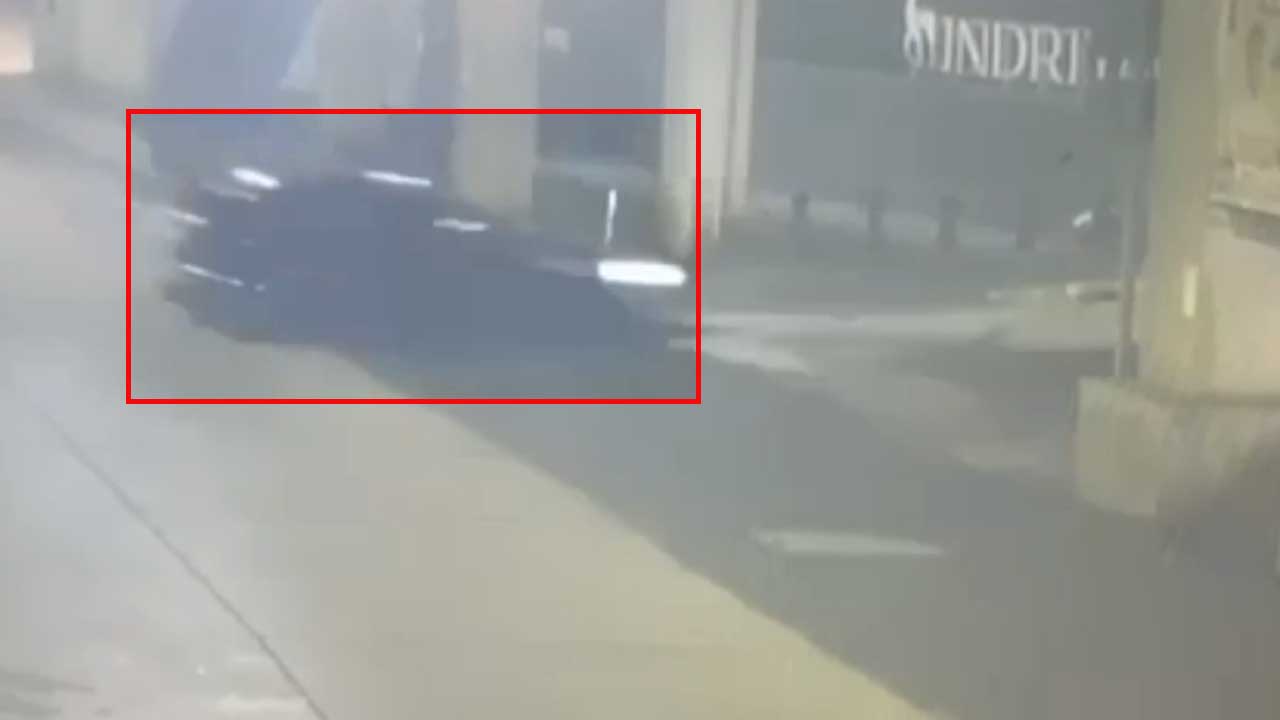 2 Cousins Die As Car Spins Out Of Control, Hits Pune Metro Pillar