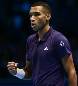 Felix Auger-Aliassime Claims First Win At ATP Finals, Keeps Last Four Hopes Alive