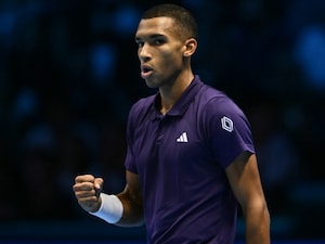 Felix Auger-Aliassime Claims First Win At ATP Finals, Keeps Last Four Hopes Alive