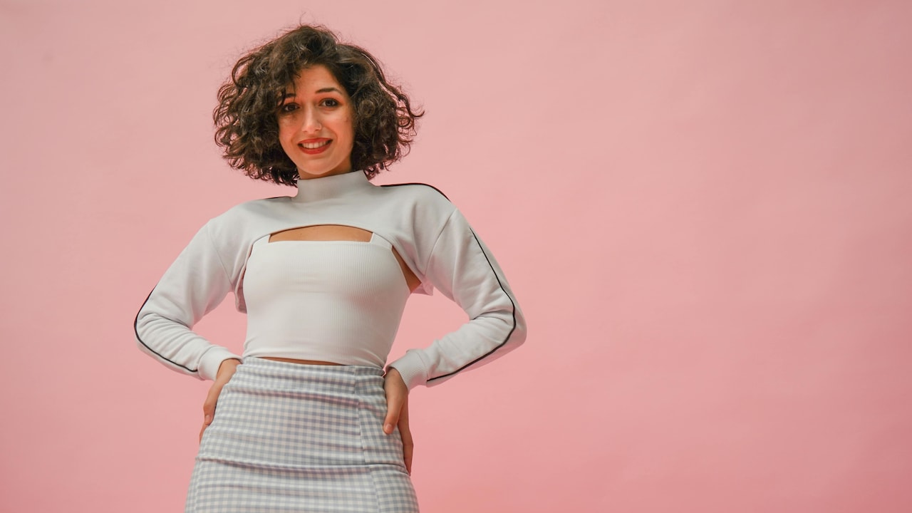 Create simple winter looks with jeans, skirts and warm pants that goes well with ribbed tops