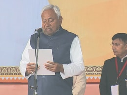 मैं नीतीश कुमार... 10वीं बार बने बिहार के सीएम, ऐतिहासिक गांधी मैदान में ली शपथ