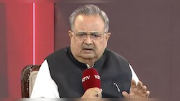 NDTV Conclave 2025: ...जब नक्सलियों से पहली बार हुआ रमन सिंह का सामना, एक घंटे तक होती रही गोलीबारी, ग्रामीणों ने बचाया