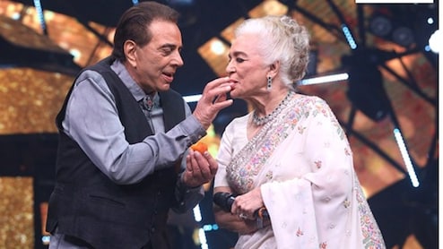 शादीशुदा मर्द के प्यार में ताउम्र तन्हा रही धर्मेंद्र की यह हीरोइन, आमिर खान से है खान कनेक्शन