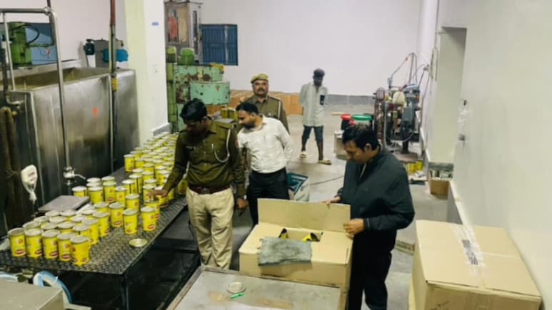 डूंगरपुर में स्वास्थ्य विभाग की बड़ी कार्रवाई, 1300 किलो घी सील; सैंपल की लैब रिपोर्ट का इंतजार