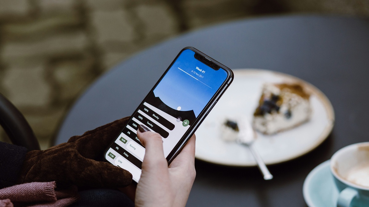 iPhone पर कौन सा ऐप कर रहा है ट्रैक, जानें कैसे करें चेक