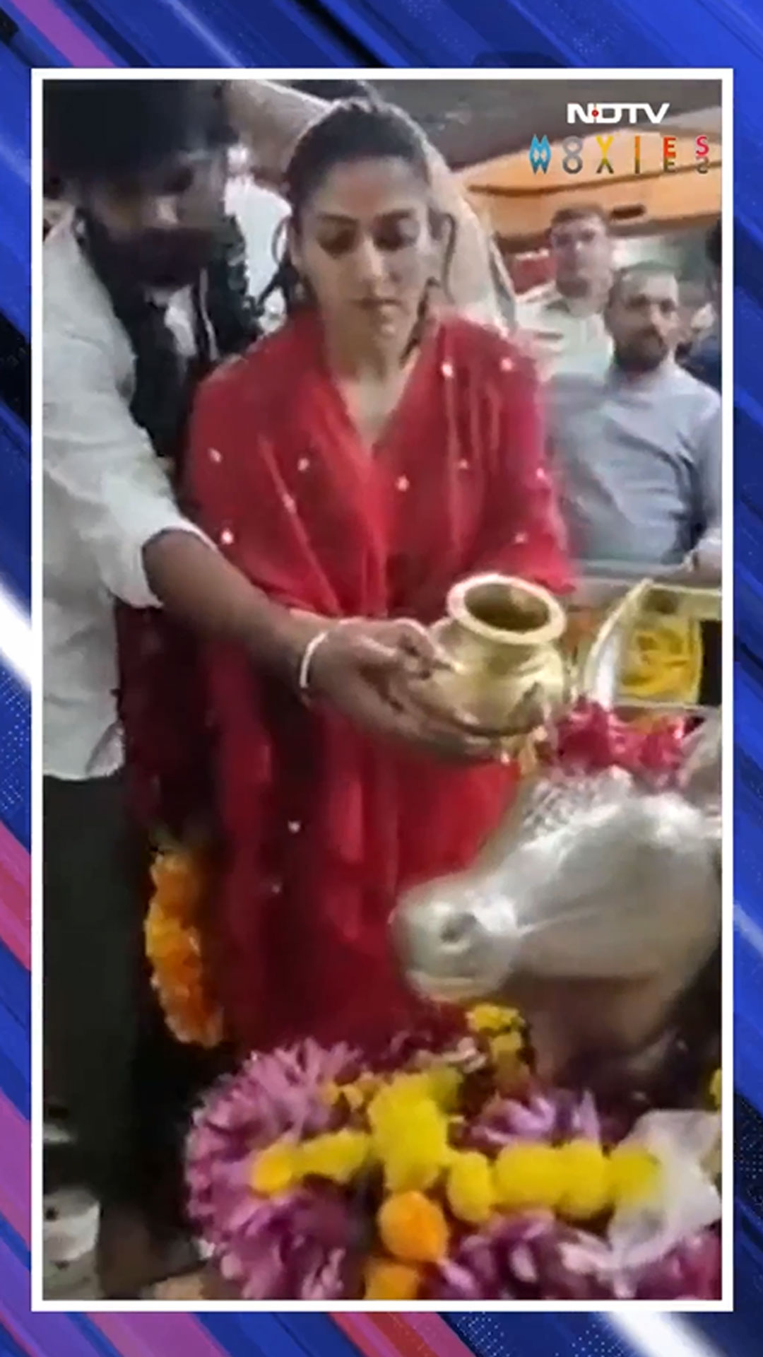 Actor Nayanthara And Shri Leela Offer Prayers At Ujjain Mahakaleshwar Temple