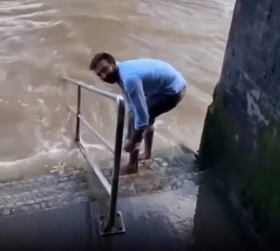 'Ganga, Yamuna Wasn't Enough': Indian Seen Washing Feet In Thames Sparks Row