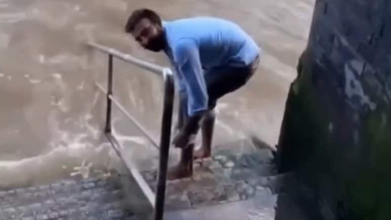 "Ganga, Yamuna Wasn't Enough": Indian Seen Washing Feet In Thames Sparks Row