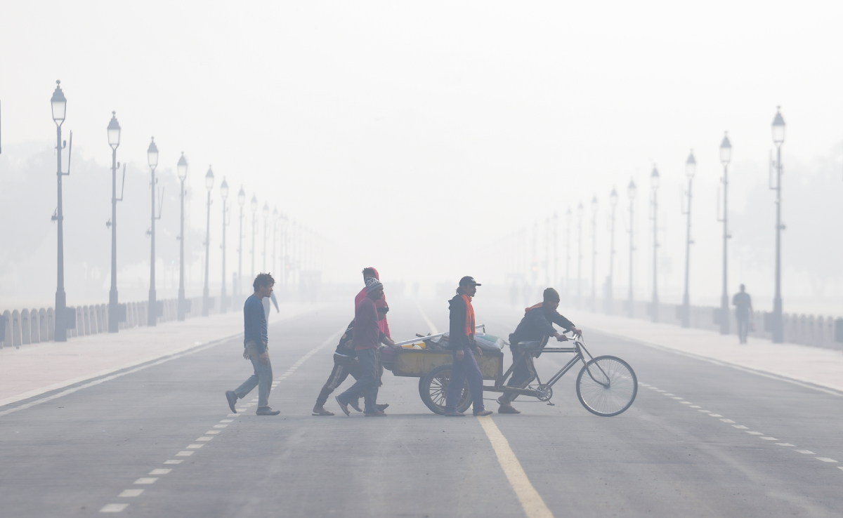 दिल्‍ली के AQI में कोई सुधार नहीं, गुरुवार तड़के ही छुआ 380 का आंकड़ा 