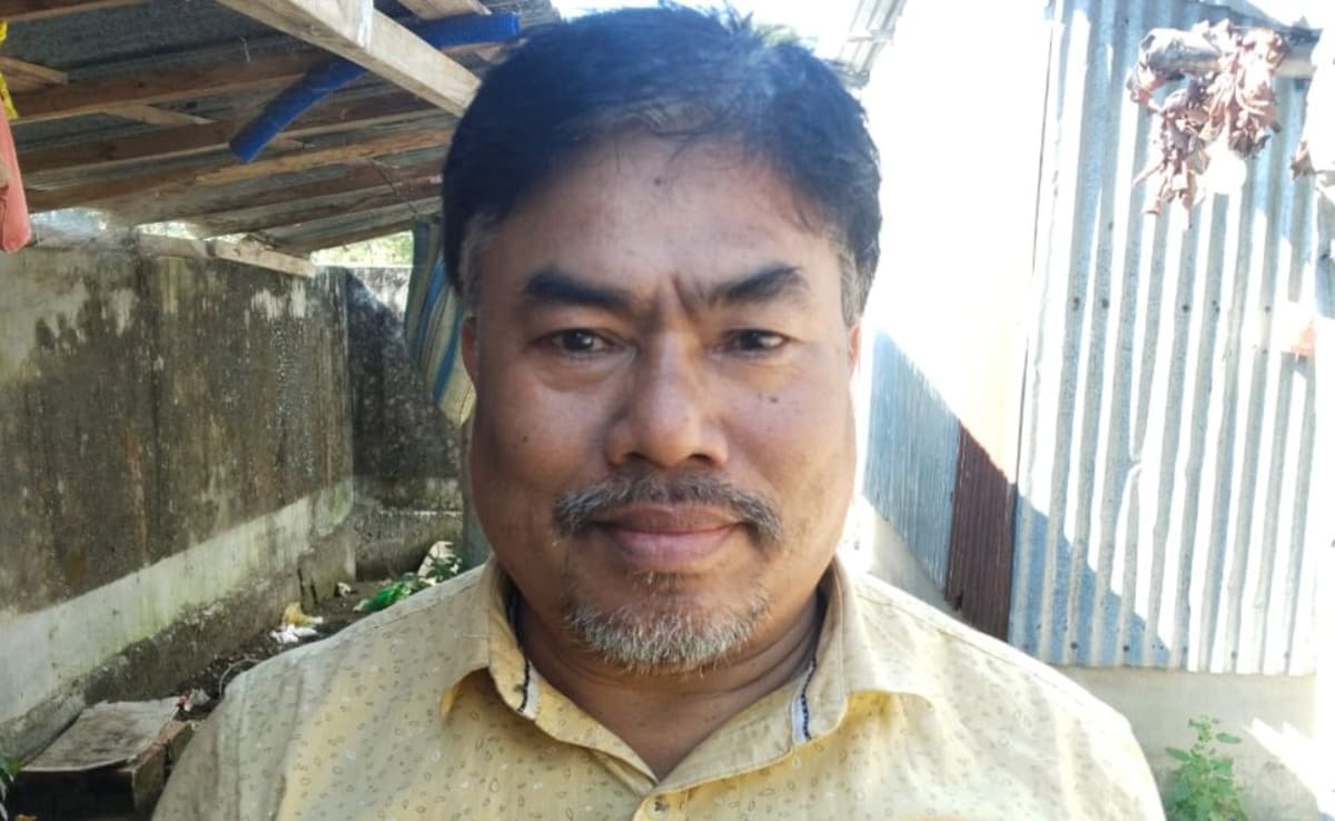 Bengal Poll Officer Returning From SIR Duty Dies, Minister Meets Family