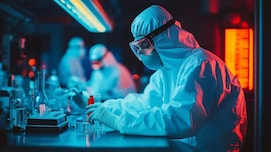 क्या होता है फॉरेंसिक साइंस? जानें भारत की किन यूनिवर्सिटीज में होती है इसकी पढ़ाई