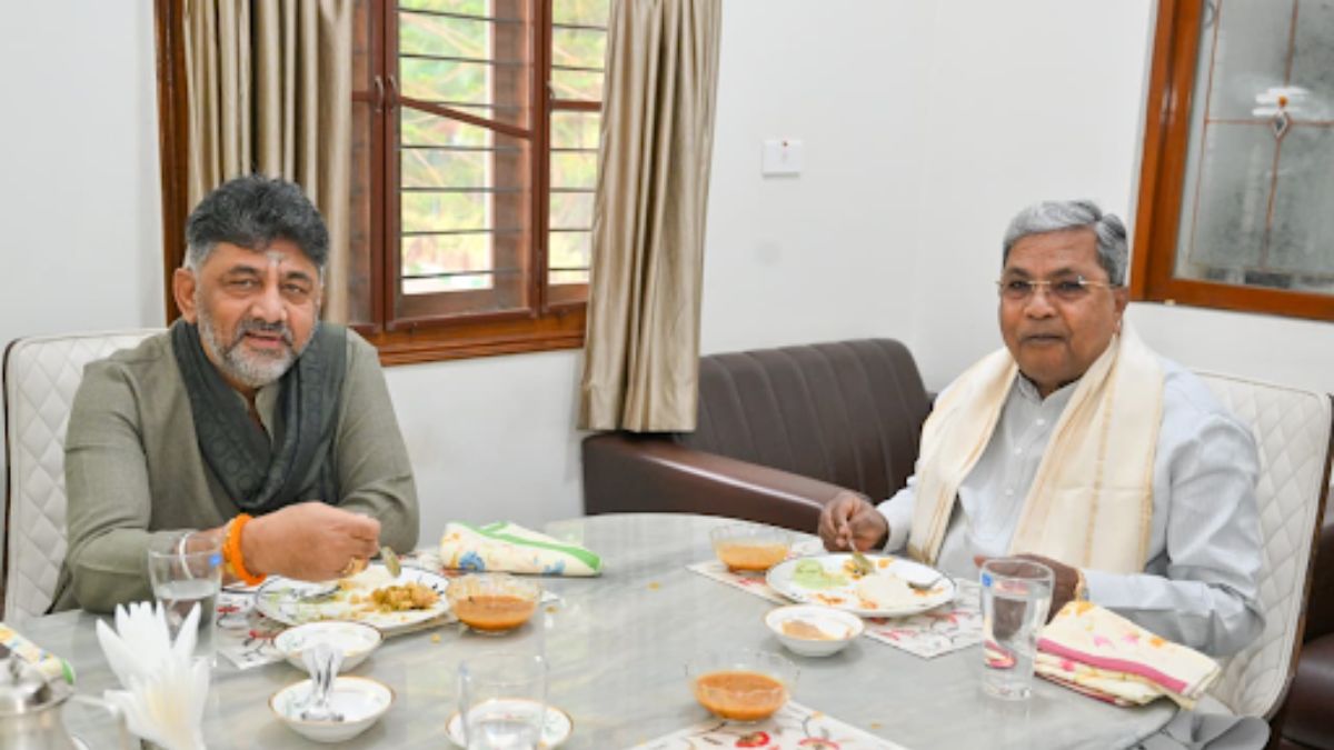 DK Shivakumar And Siddaramaiah Meet For Power Breakfast - And A Transition