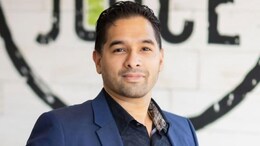 Indian Man Who Once Washed Dishes At This US Chain Restaurant Now Owns All 250 Outlets