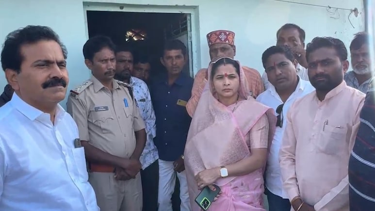 मदरसे से 19 लाख के नकली नोट मिलने पर BJP विधायक, अवैध गतिविधियों की जानकारी देने पर मिलेगा 50 हजार का इनाम