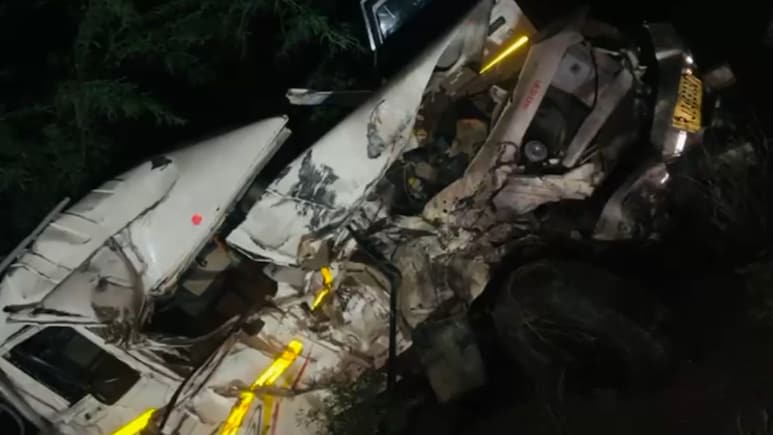 Rajasthan: NH-68 पर भेड़-बकरियों से भरे ट्रक और बोलेरो में भीषण भिड़ंत, गाड़ी के उड़े परखच्चे, 1 की मौत