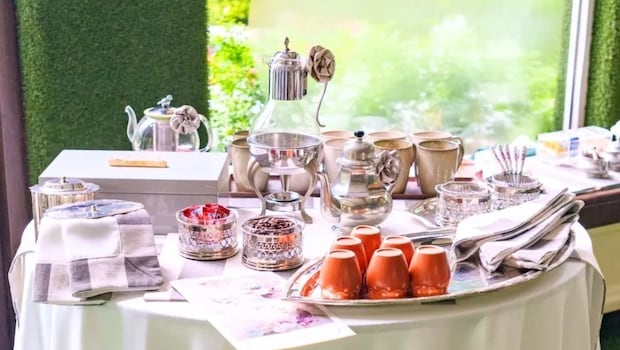 From Decor To Dessert: How Dining Curators Are Elevating At-Home Dinner Experiences