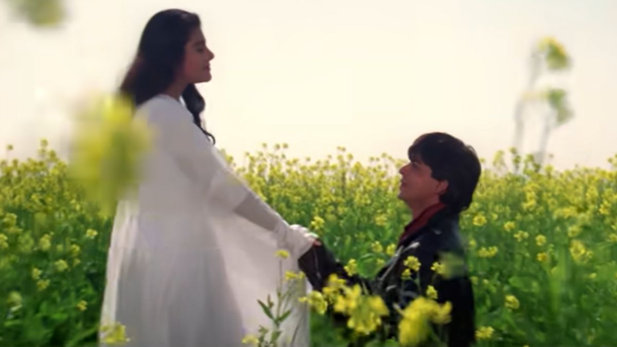 When SRK Convinced Haryana Farmers To Let <i>DDLJ</i> Team Shoot The Iconic Mustard Fields Scene