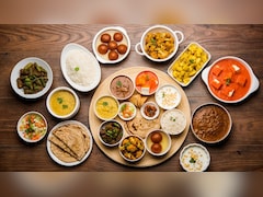 Thalinomics: एक महीने में दाल और प्‍याज के रेट घटे, जानिए कितनी सस्‍ती हो गई वेज और नॉनवेज थाली