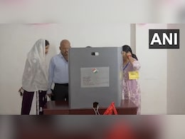 बिहार चुनाव: वोटिंग से पहले पोलिंग बूथ पर क्यों चेक कराई गई EVM? जानें कैसे होती है मॉक पोलिंग