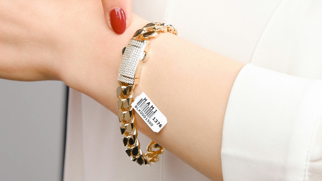 Top Trending Bracelet Styles That Layer Well With Watches Top Trending Bracelet Styles That Layer Well With Watches