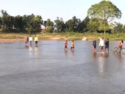 &#039;No Bridge, No Vote&#039;: 77 Years On, Bihar Villagers Risk Lives To Cross River