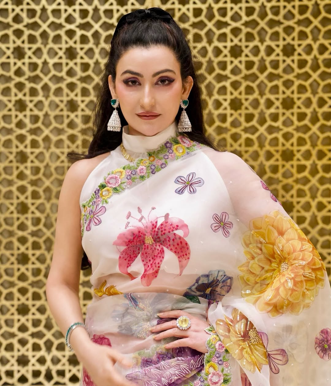 Shalini Passi Reveals Why She Refused Plastic Surgery; Recalls Taking English Classes Shalini Passi Reveals Why She Refused Plastic Surgery; Recalls Taking English Classes