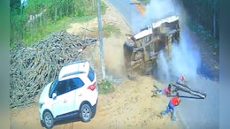 Video: Pickup Truck Flips As Tyre Bursts, Lands On Passengers In Karnataka