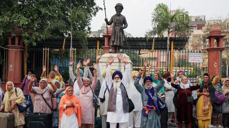 'You're Not Sikh': 14 Indian Hindus Denied Entry By Pak On Guru Nanak Jayanti