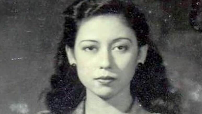 तिब्बत से आई थी ये एक्ट्रेस, पढ़ाई के लिए बदलना पड़ गया था धर्म, बॉलीवुड ने दिया नाम और बन गई सबसे बड़ी सुपरस्टार