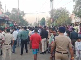 MP News: सागर में मंदिर में घुसकर तोड़फोड़, शिवलिंग क्षतिग्रस्त, विरोध के बाद पुलिस अलर्ट, पकड़ा गया आरोपी  