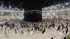 42 Indians Feared Dead In Bus-Tanker Collision Near Medina In Saudi: Reports