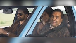 Presenting Dharmendra Narrating His Own Verse In Swansong <i>Ikkis</i>. Watch